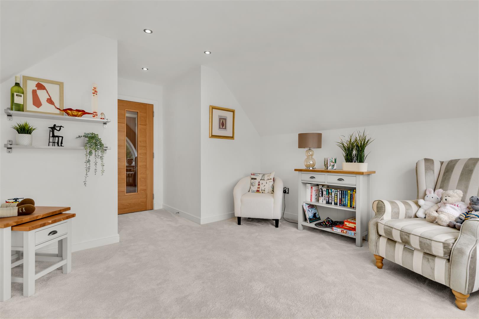 Bedroom Six/Snug
